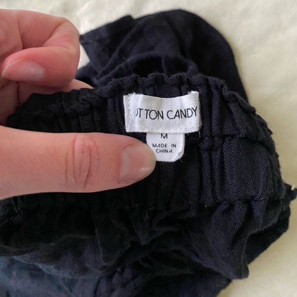 Cropped Black Tank - Picture 2 of 3